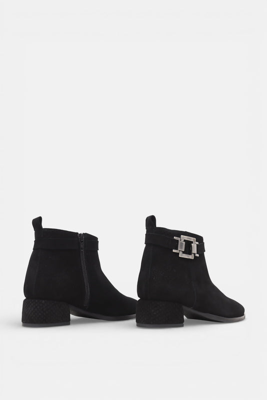 Bota Senhora Camurça Preta com Fivela | Daydoc - 2440