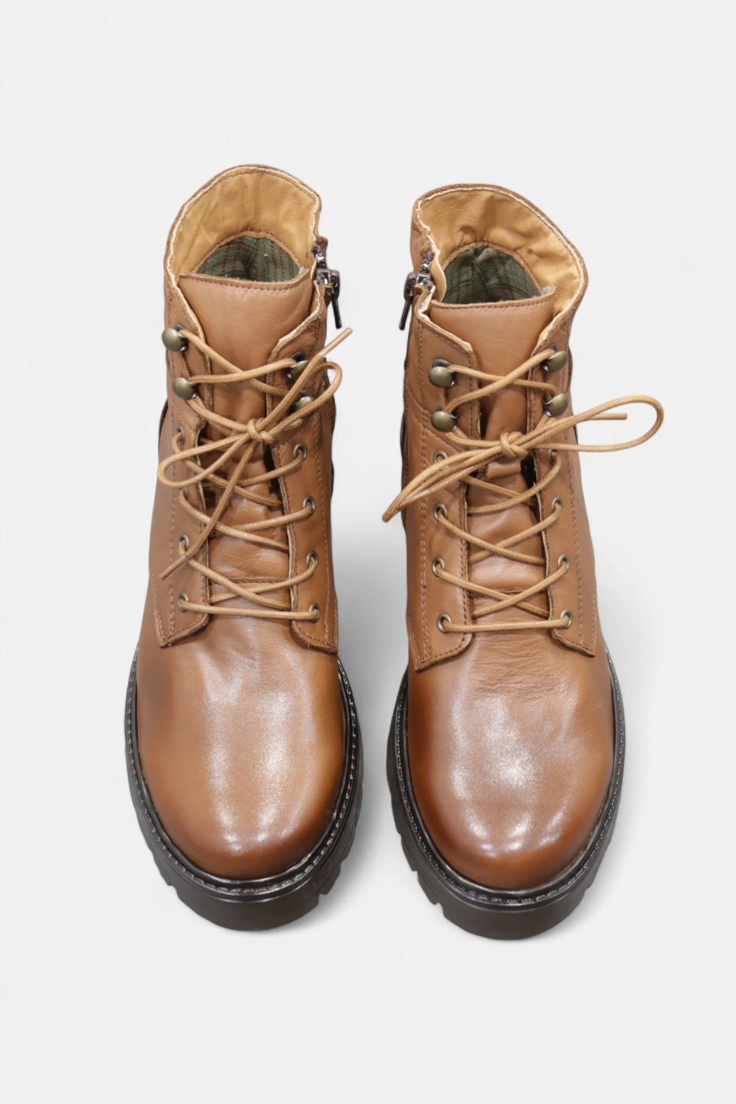 Botas de Mulher em Pele com Cordão e Fecho | Daydoc Linz - N78810