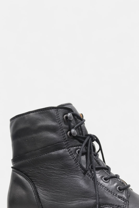 Botas de Mulher em Pele com Cordão e Fecho | Daydoc Linz - N78810