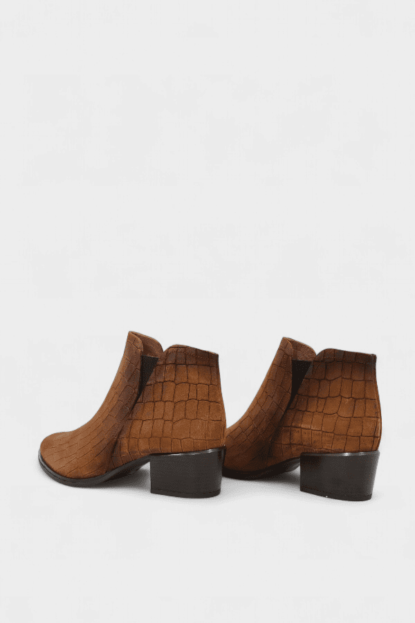 Botas de Senhora Camel Camurça Croco | Daydoc Oeiras - 2450