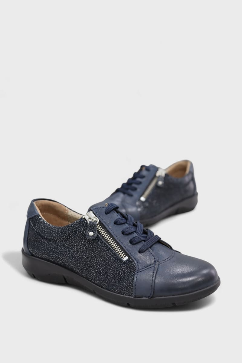 Ténis de Mulher em Pele Azul Lisa com Detalhes Decorados S7507