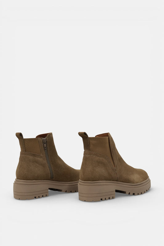 Bota Mulher Camurça Camel com Elástico | Daydoc - 5152C