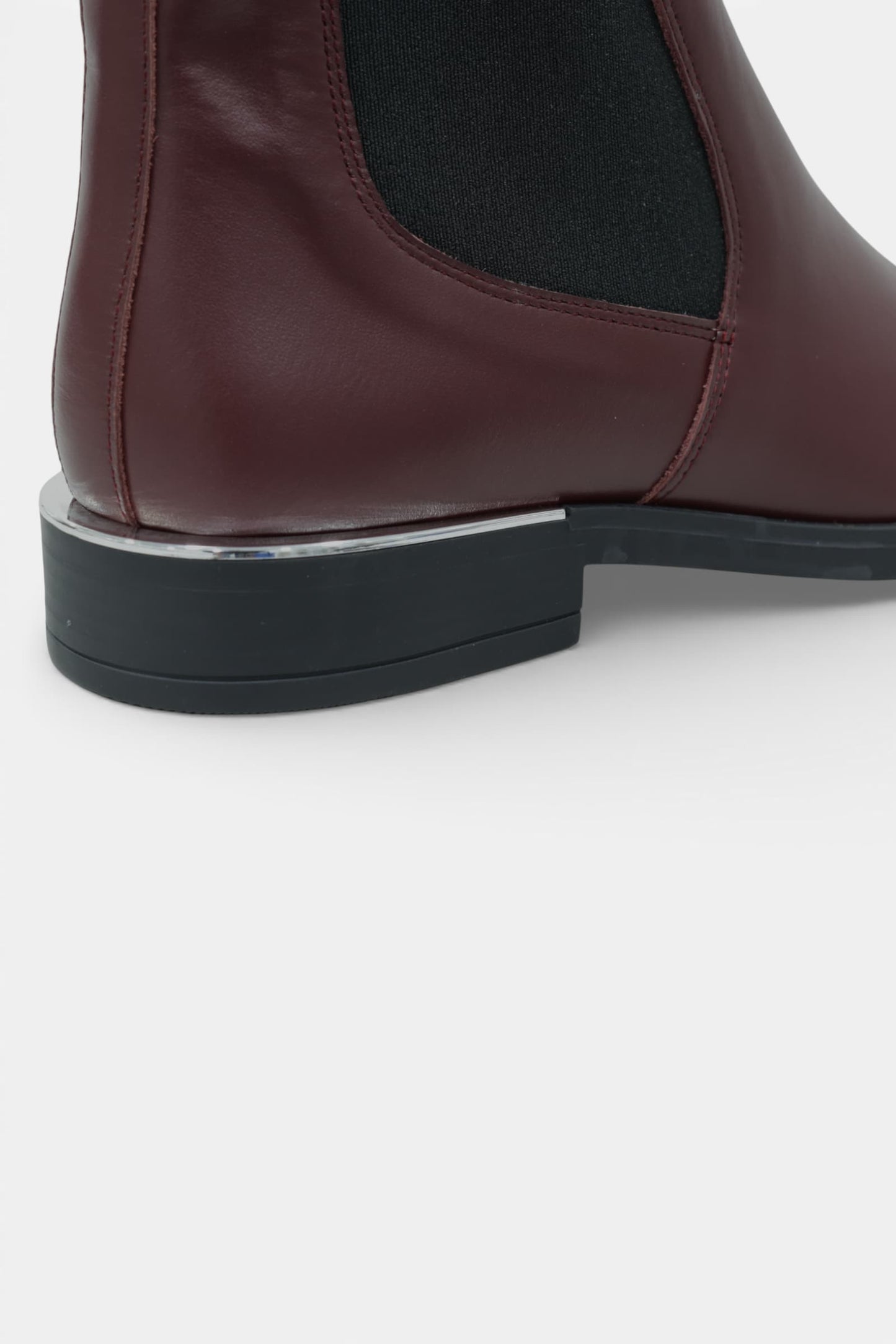 Bota Mulher Chelsea em Pele Bordô | Daydoc - 5086