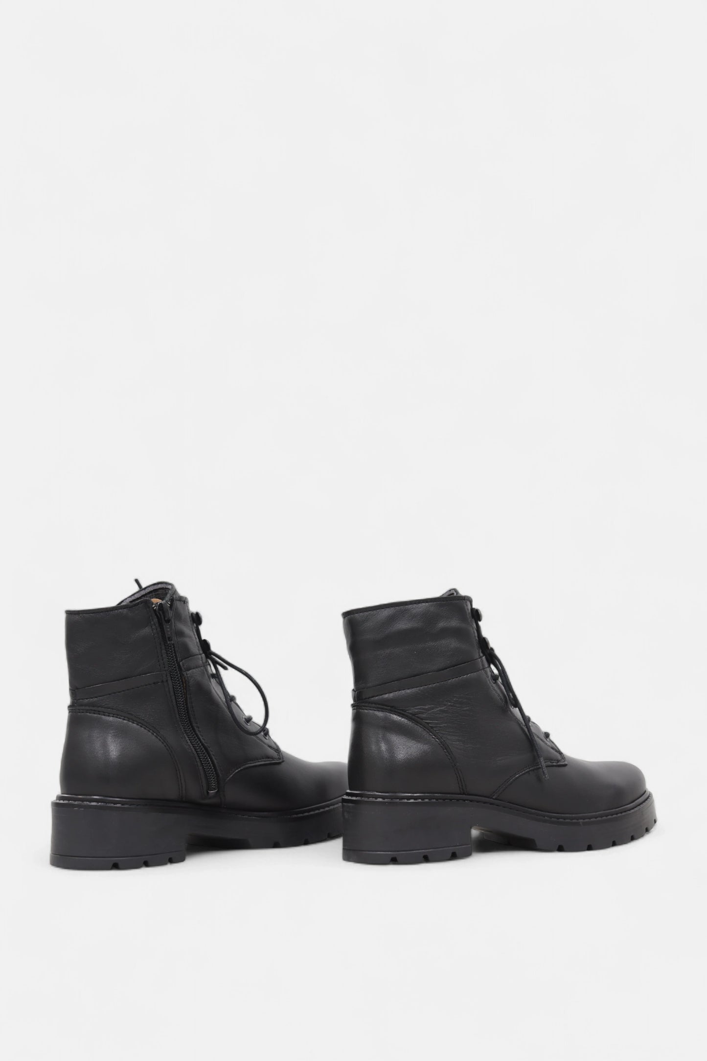 Botas de Mulher em Pele com Cordão e Fecho | Daydoc Linz - N78810