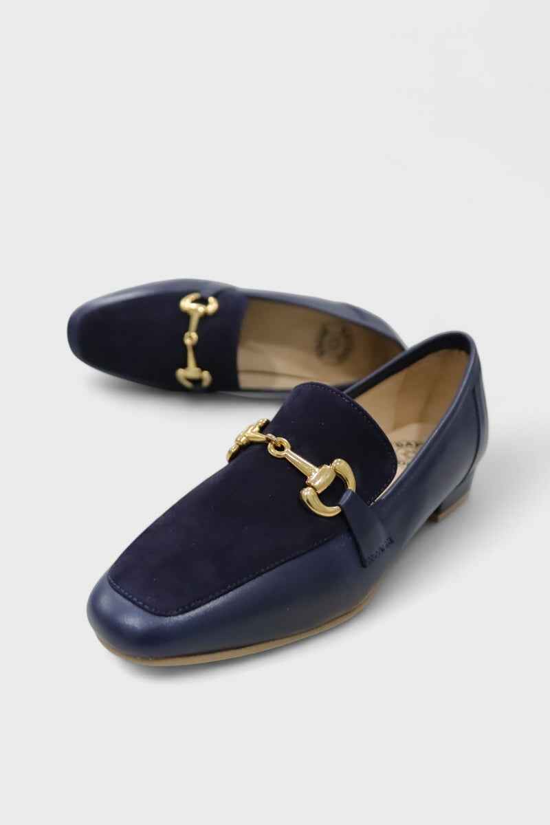 Mocassins pele mulher Roma azul marinho com detalhe dourado em camurça