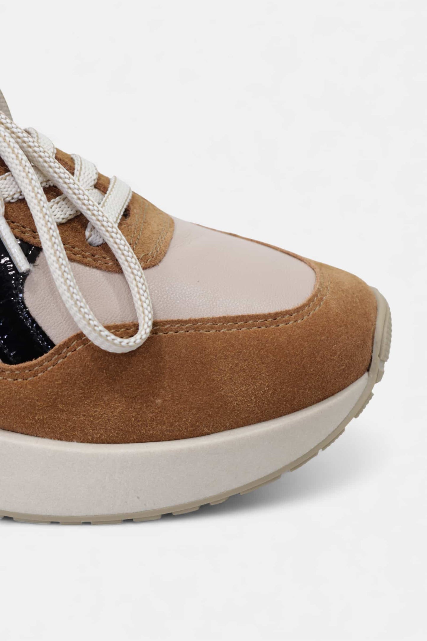 Ténis de Senhora em Pele Multicor Camel | Daydoc NAZARÉ 25153/002