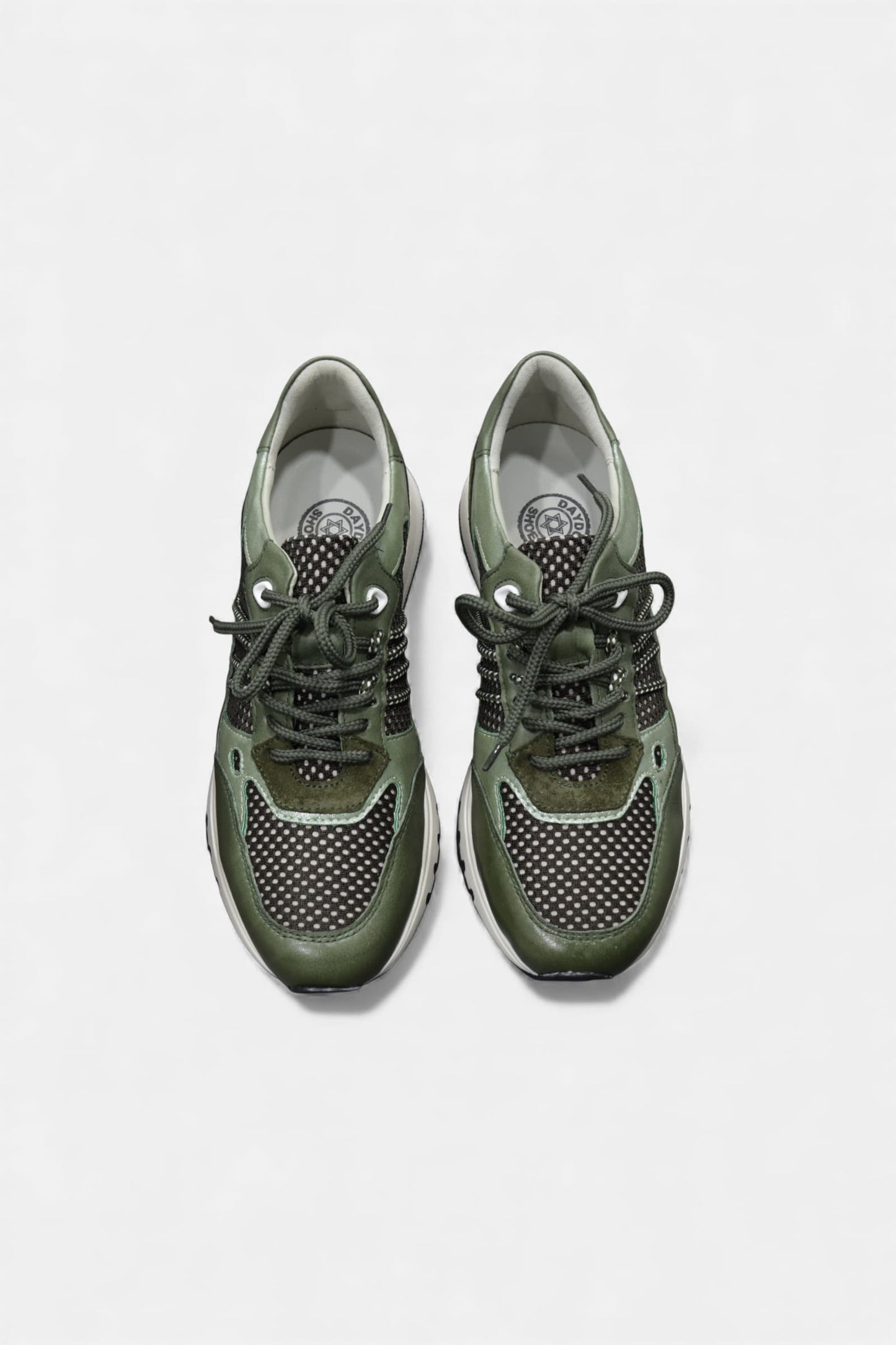 Sapatilhas de Senhora em Pele | Daydoc MAFRA 24481