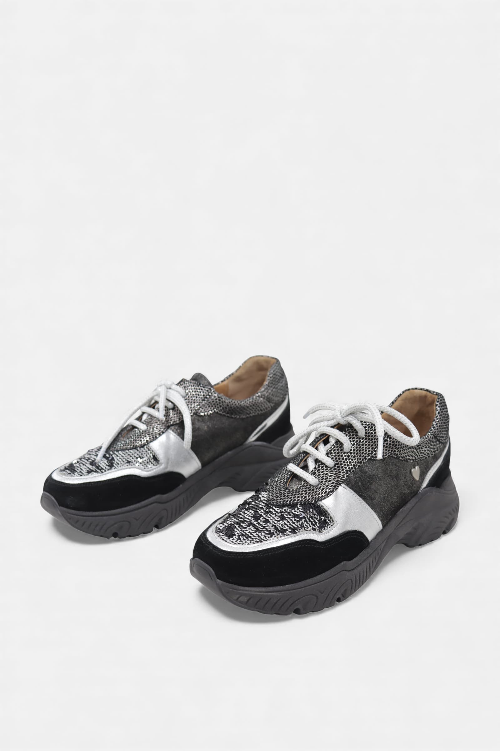 Sapatilhas Daydoc Lisboa preto em pele e camurça para mulher