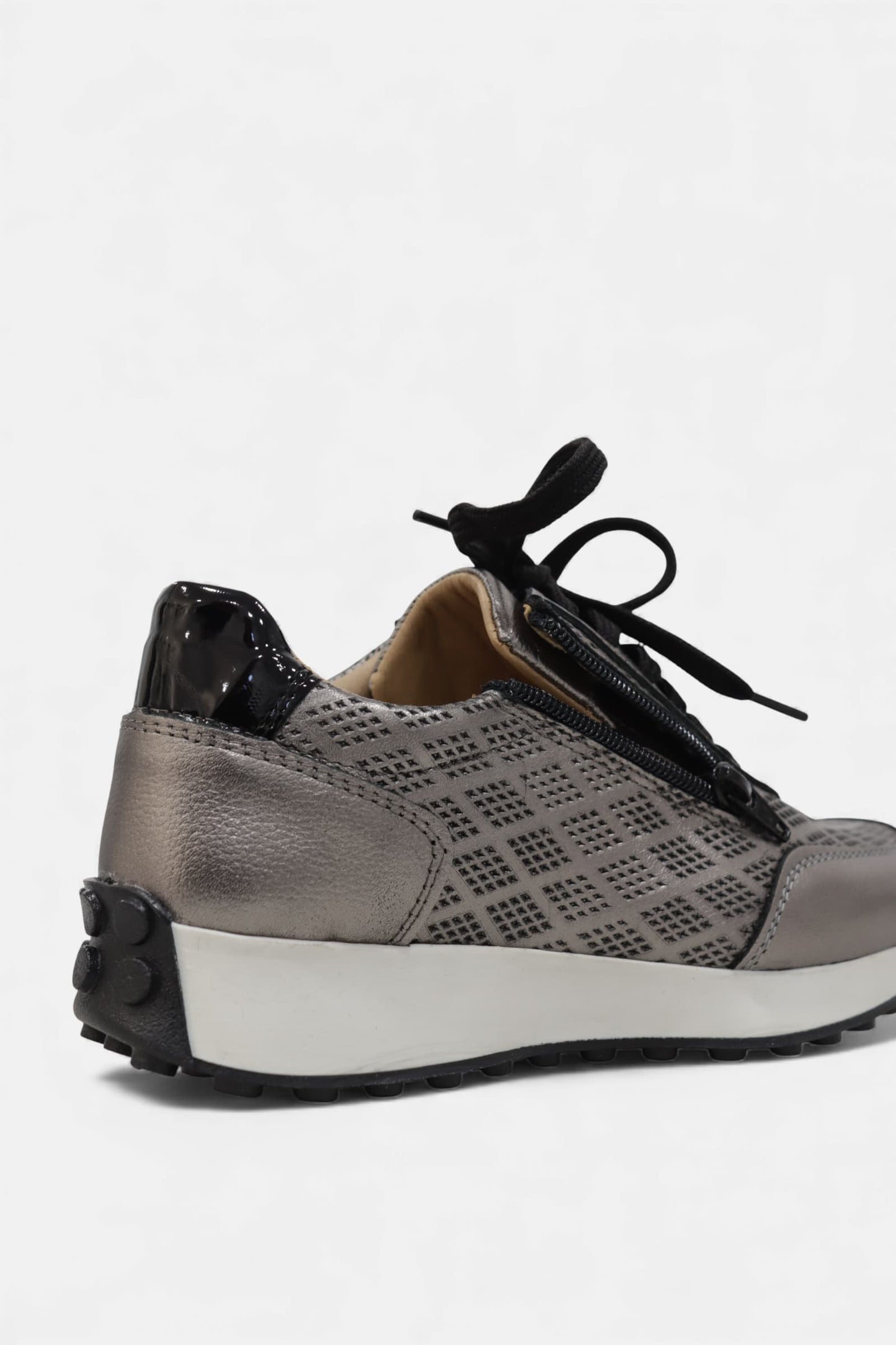 Sapatilhas confortáveis metalizadas Daydoc Vagos na versão chumbo mulher