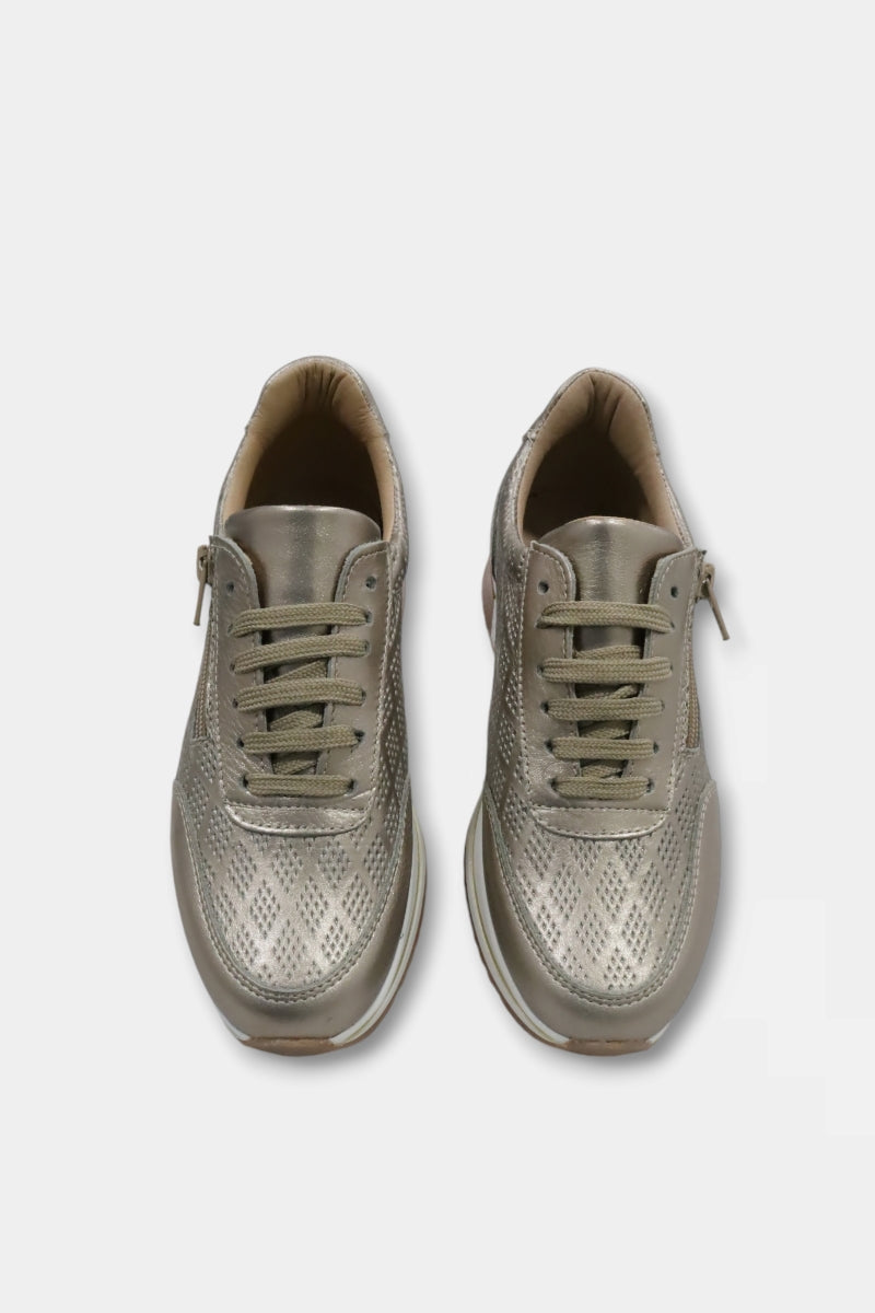 Sapatilhas femininas Vagos1 bronze em pele laminada geométrica