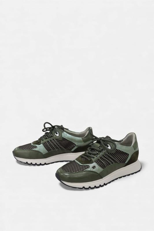 Sapatilhas femininas verdes com pele macia e rede têxtil respirável