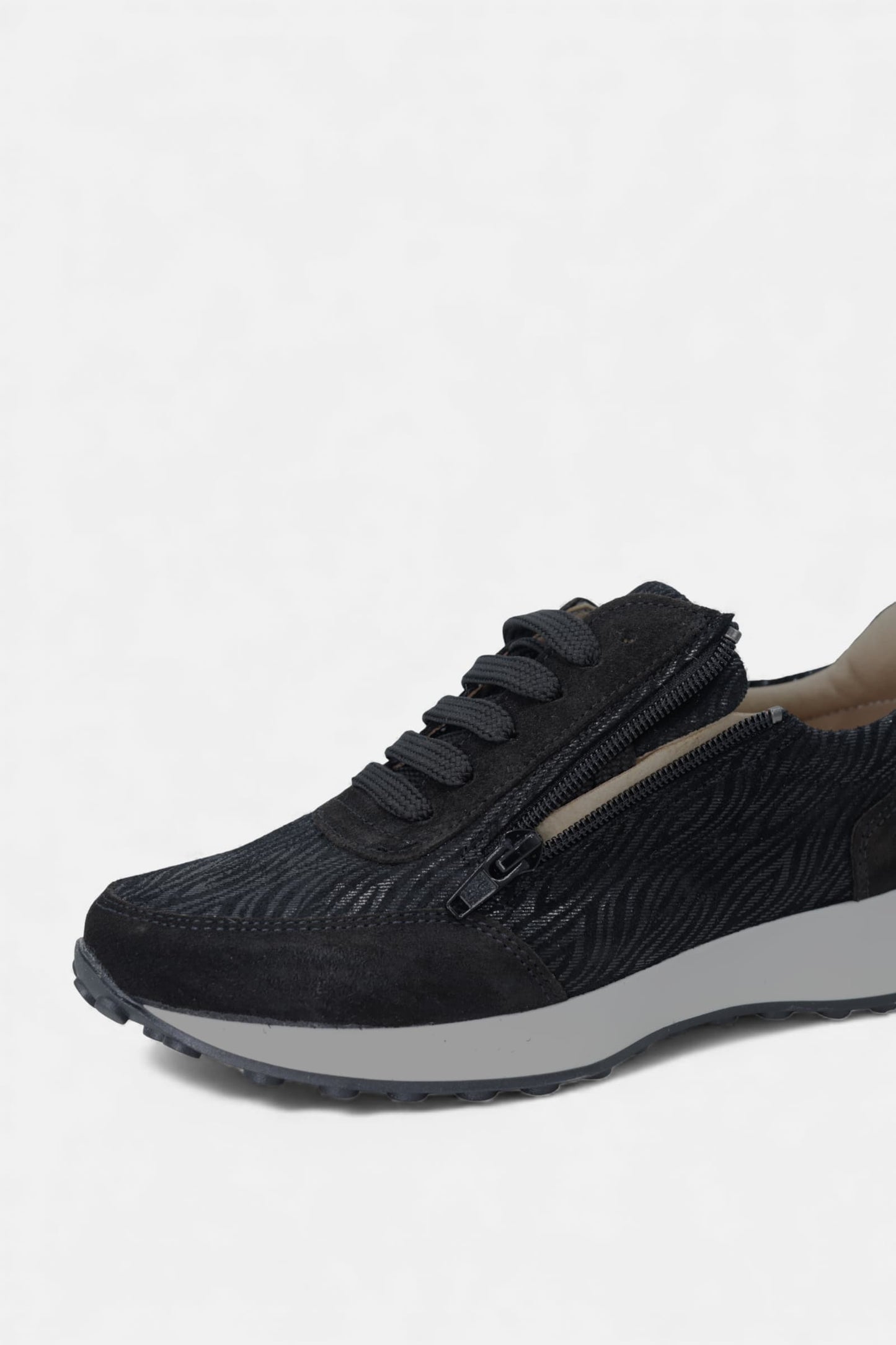 Ténis em Camurça Preta com Cordão e Fecho | Daydoc - Aveiro 683F