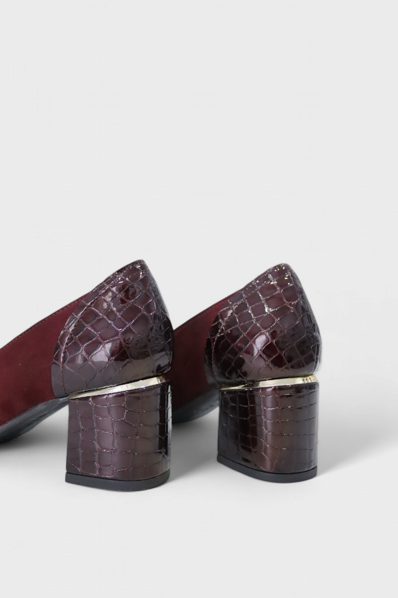 Sapatos de salto médio em camurça para mulher Daydoc Cascais bordô