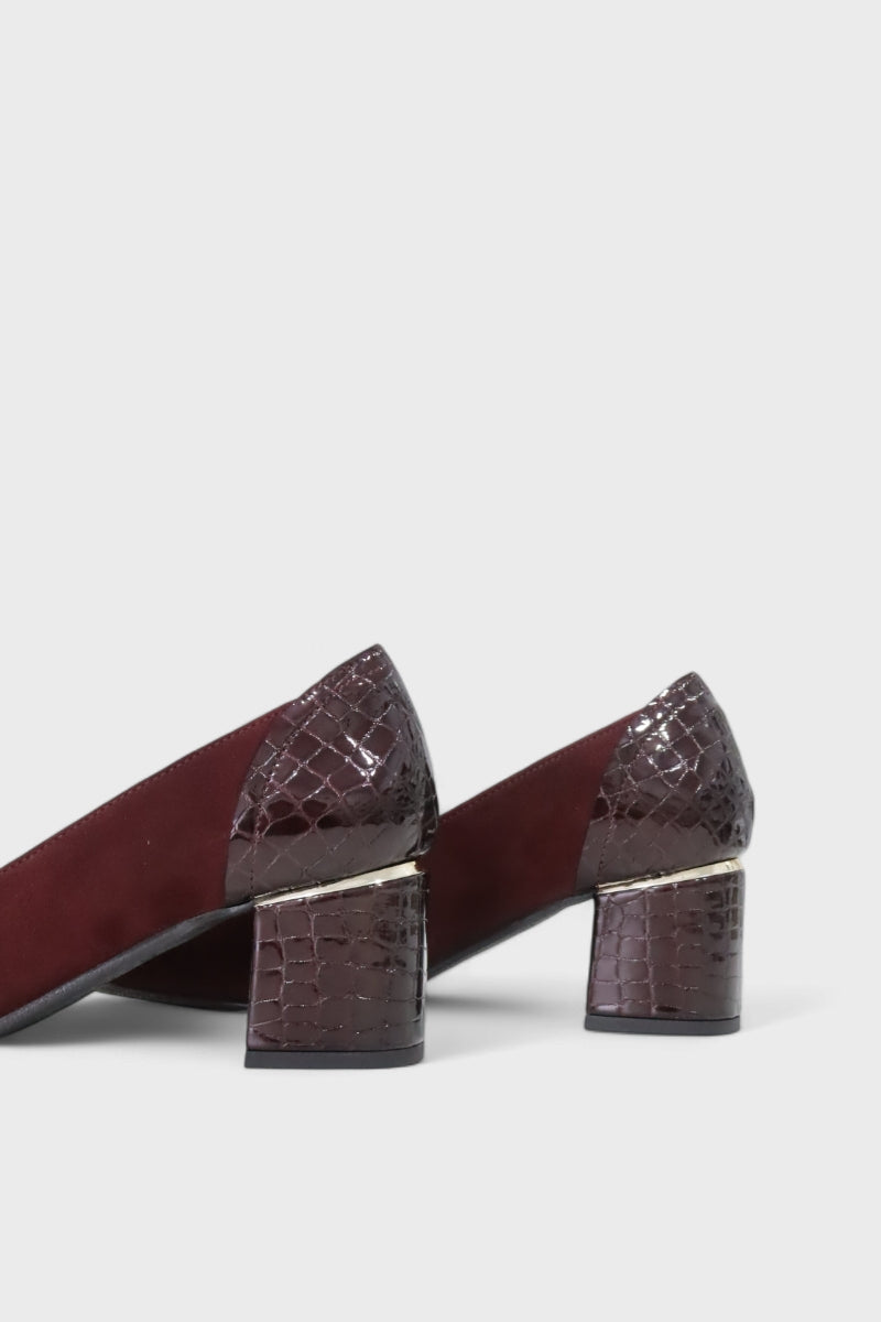 Sapatos de salto médio em camurça para mulher Daydoc Cascais bordô