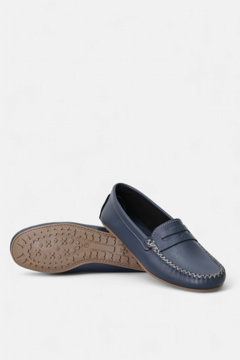 Mocassim em pele azul marinho Daydoc Oviedo com sola de borracha