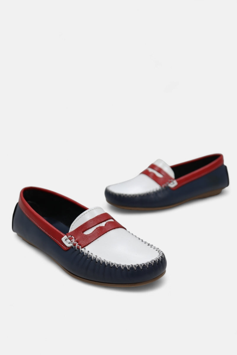 Sapatos mocassim Daydoc Oviedo tricolor femininos em pele natural