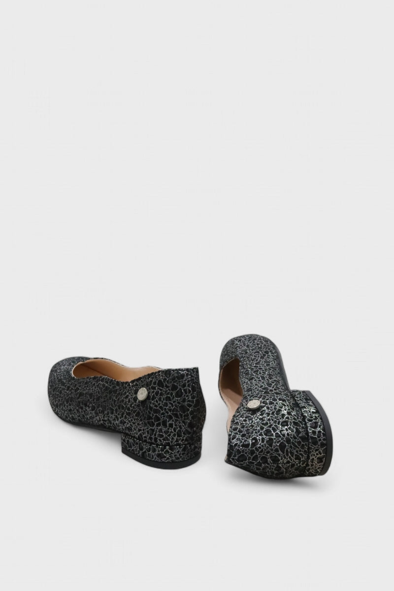 Sapatos de salto baixo em camurça decorada para mulher Daydoc Braga preto